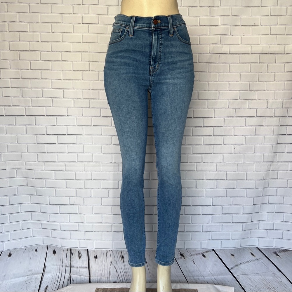Madewell 10" Roadtripper High Rise Jeans Women's size 28